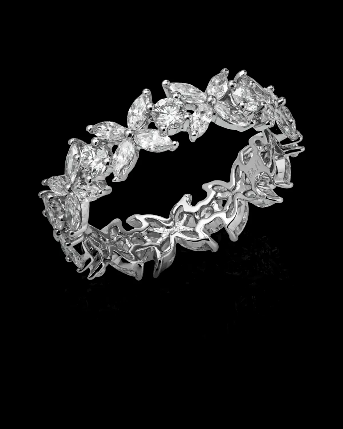 טבעת נישואין נצח בזהב לבן, זוגות אבני מרקיזה כעלים ואבנים עגולות
